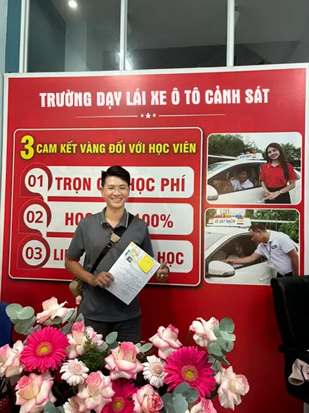 Nhận bằng 3