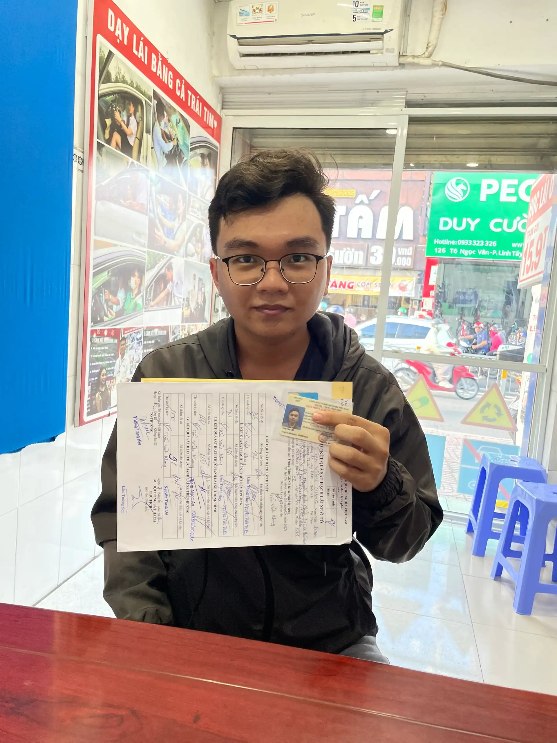 Nhận bằng 7
