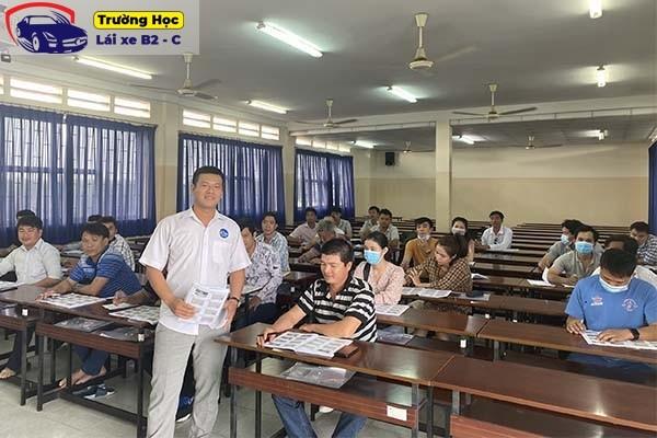 Địa chỉ học bằng lái xe ô tô ở Quảng Ninh đậu 99% với 8,9 triệu