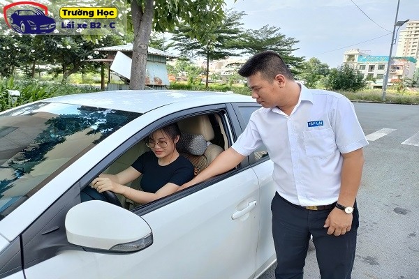 Học bằng lái xe ô tô B2 ở Quảng Ninh