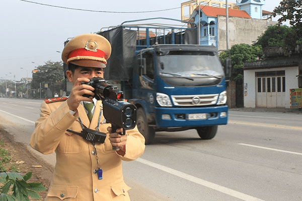 Tìm hiểu về mức phạt và súng bắn tốc độ hoạt động ra sao ?