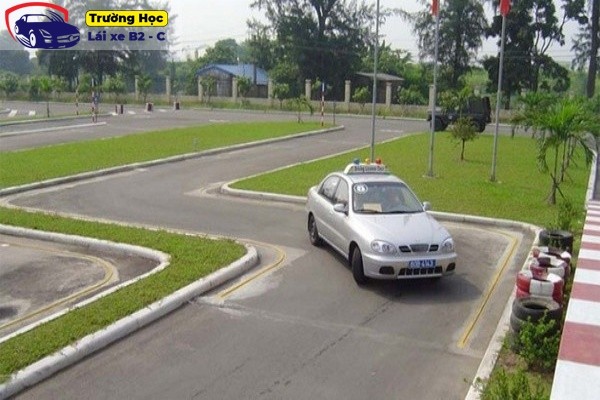 Trung tâm đào tạo lái xe Nam Định uy tín