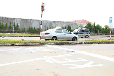 HỌC LÁI Ô TÔ HẠNG B